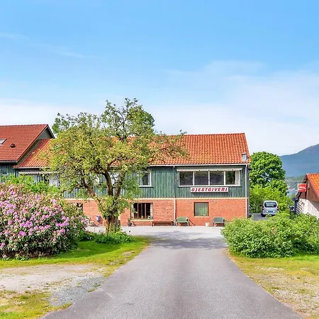 Nokling Hjelmeland